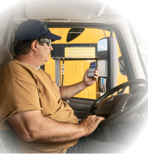 Hello, Setting up Relay was so easy, and it works seamlessly with my mobile TMS. Once I get an invoice with proof of delivery from a carrier, I just log into the TMS — and with a few taps, I can mark a job complete and set it for payment on the terms we’ve agreed. 